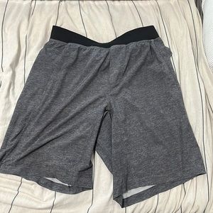 Men’s large Lululemon shorts